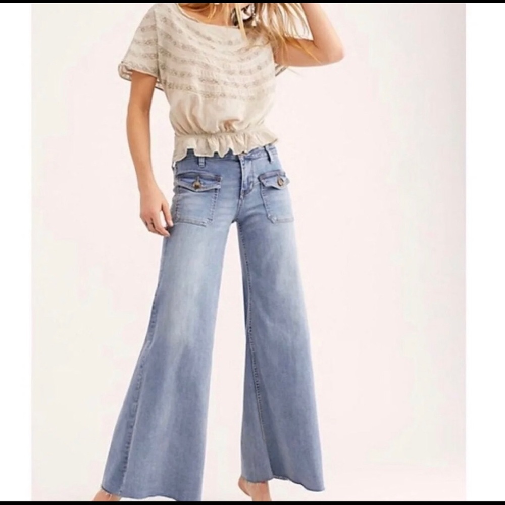 NWT Free People Palma Indigo Wide Leg Jean Raw Hem